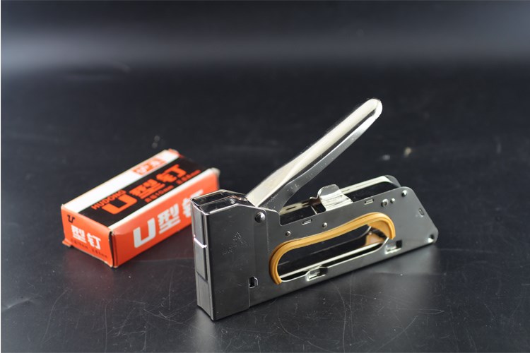 Chế biến gỗ trang trí quảng cáo ba với ngựa lấy 1008f in phun căng ngựa đinh súng khung ảnh công cụ gas bắn súng đặt cửa nhà - Công cụ điện khí nén