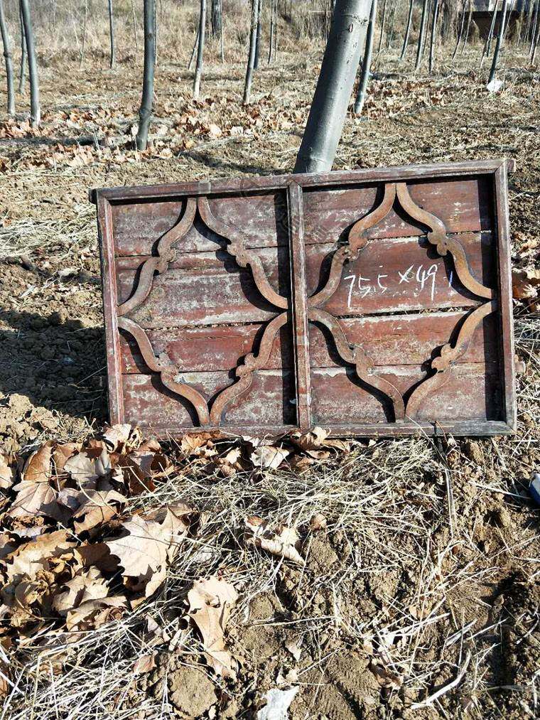 Recall] Windows Old And Old Flowers Wood Windows Solid Wood Old Old Goods Windows Pane Old Goods Windows Old Windows Old Gars