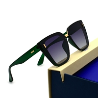 Демон зеленый градиент рамы серый