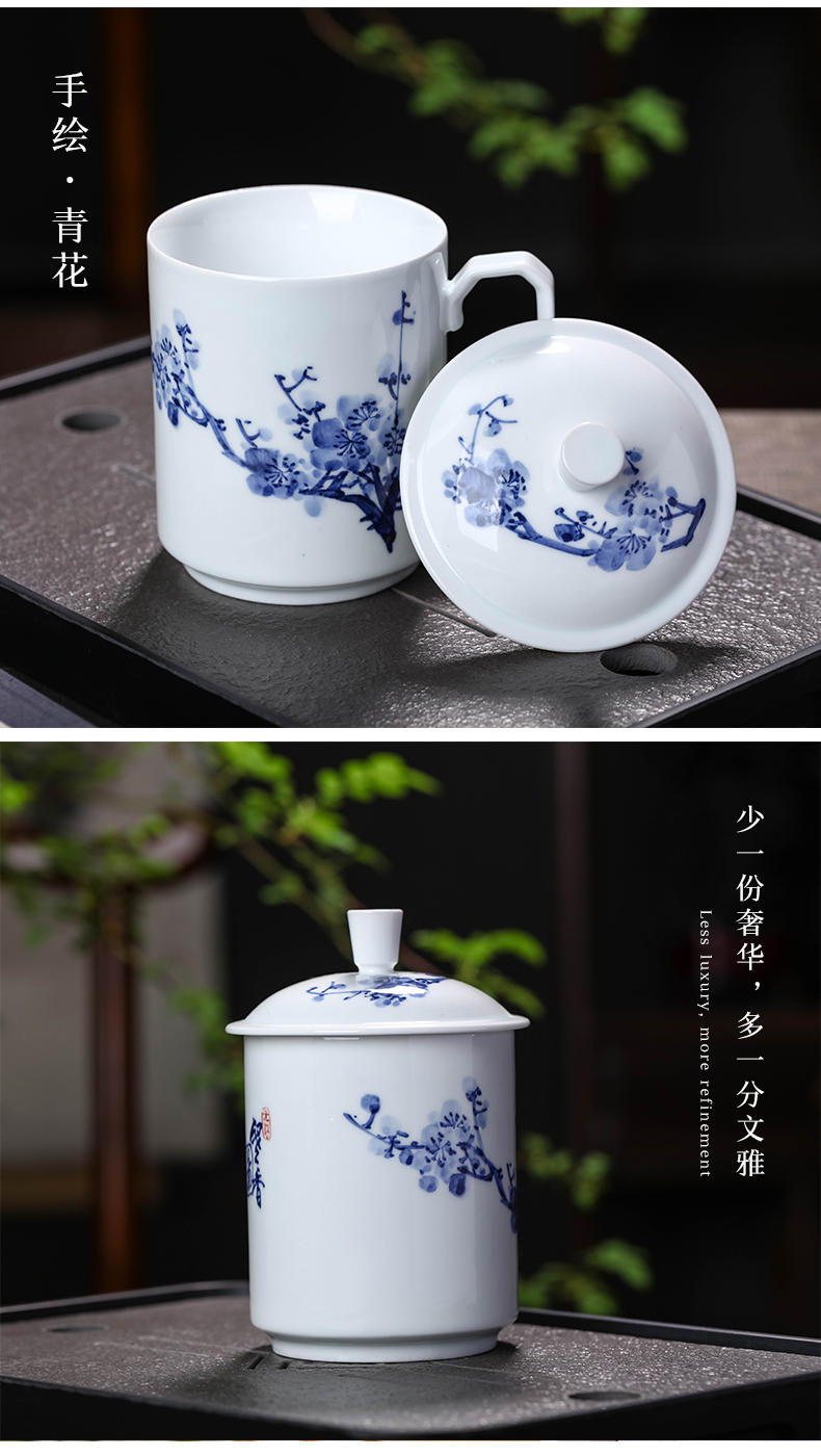 Hand - made office of blue and white porcelain cup of jingdezhen ceramic cups domestic cup with cover glass large tea cup and meeting