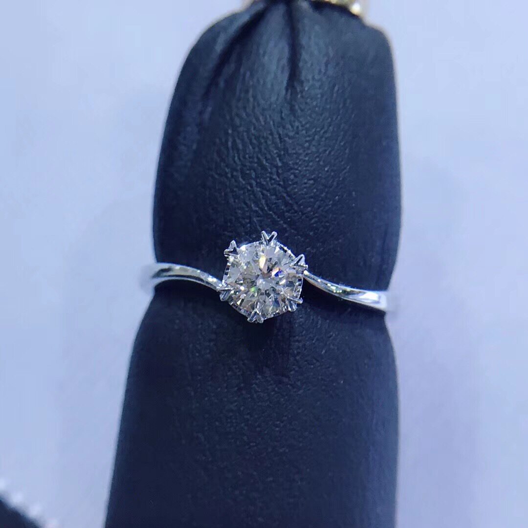 GIA diamond ring twist arm snowflake diamond 18k gold diamond ring can be customized