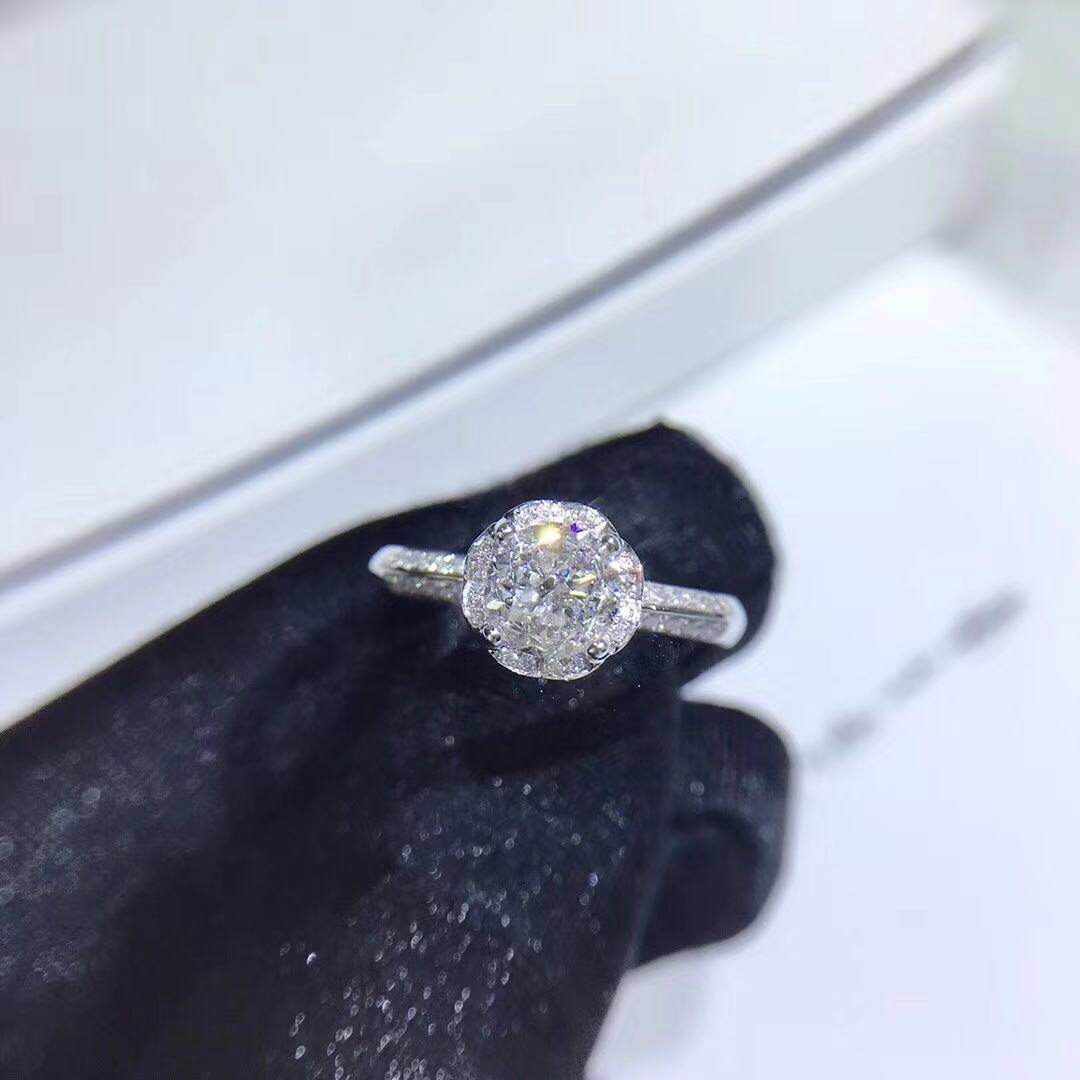 GIA diamond ring bouquet showing diamond 18k gold diamond ring can be customized wedding proposal diamond ring