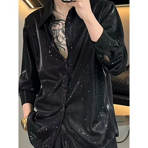 Черная трендовая рубашка, дизайнерские блестки для ногтей, в корейском стиле, тренд сезона