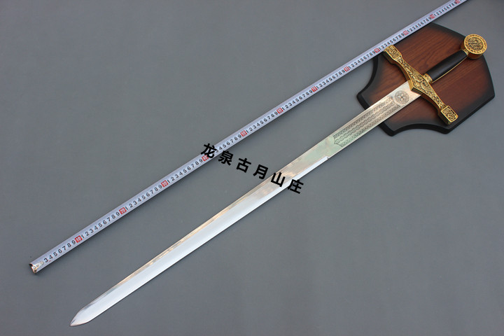 King Arthur's long sword European sword Spanish Crusaders hanging board equipment weapon town house sword film and television animation is not edged