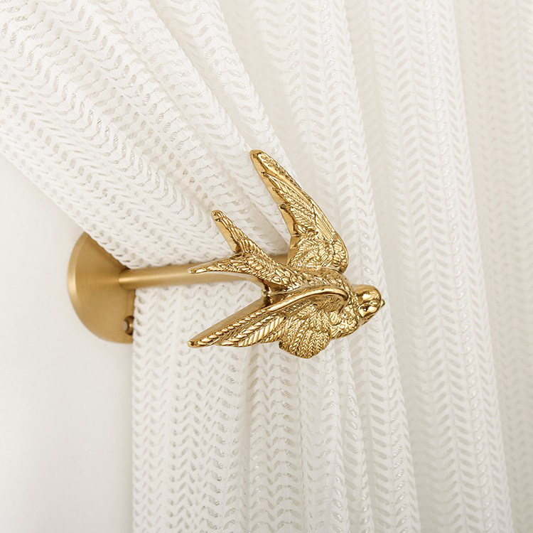 Nordic brass curtain hook swallow hook hall gold non-perforated retro decoration creative light luxury wall hook