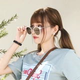 Белые брендовые солнцезащитные очки, румяна, новая коллекция, популярно в интернете, по фигуре, в корейском стиле