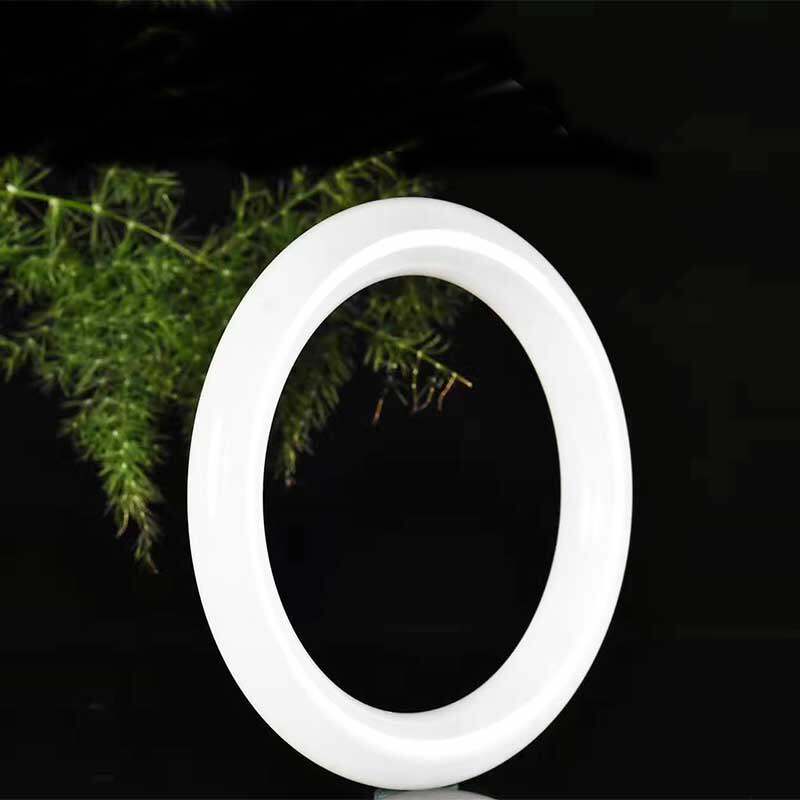 (Wrist tenderness bracelet) Hetian jade white jade simple atmosphere Elegant noble temperament graceful female models