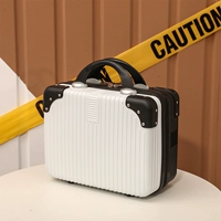 Белый с черным