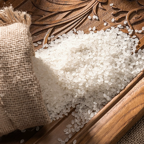 2020 Северо -восточный северо -восток раундов Жемчужный рис звезда рис с рисом Samsuit Samsung Северо -восточный рис 10 фунтов вакуумного замка