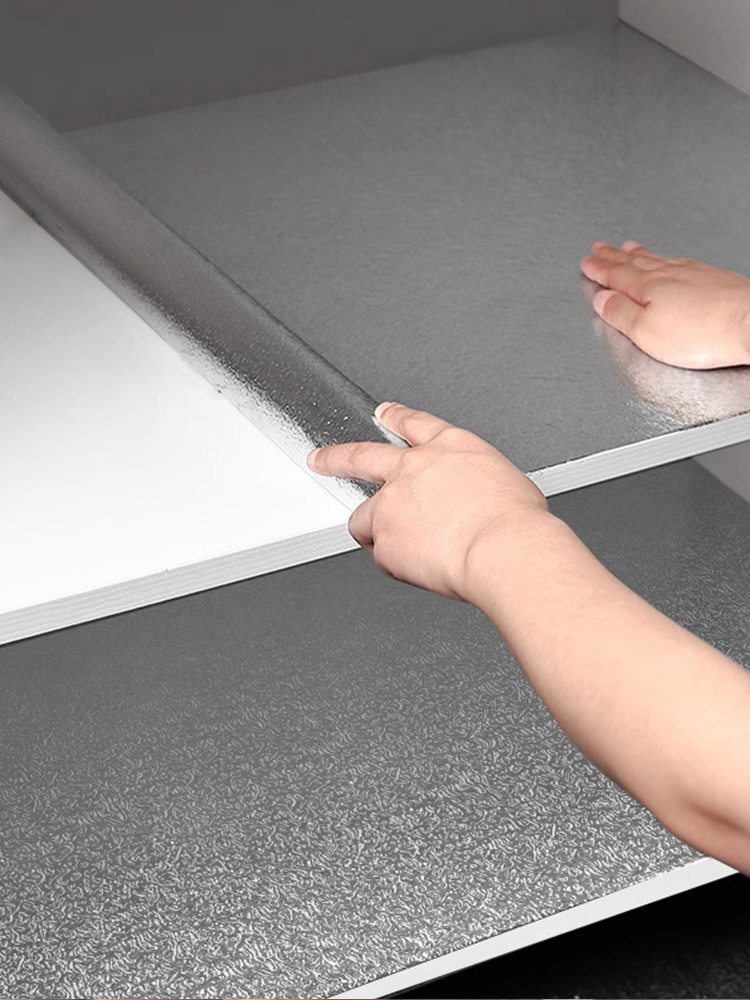 Kitchen Oil-Proof and High-Temperature Resistant Stickers, Waterproof and Moisture-Proof Self-Adhesive Wallpaper, Aluminum Film Wall Stickers for Cabinets, Countertops, and Stoves