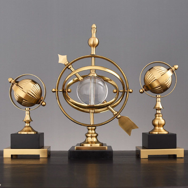 European crystal glass globe decoration Home decoration Creative living room study wine cabinet Office desktop decoration