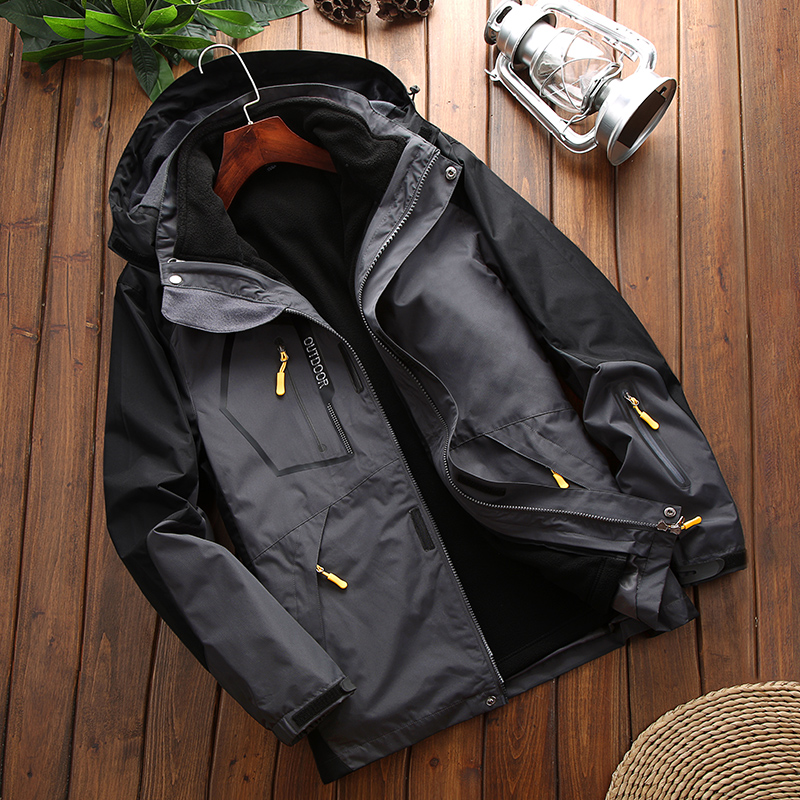 Winter outdoor sub-machine clothes men's three-in-one detachable Chauga windproof and waterproof female jacket gapped with thickened anti-chill suit