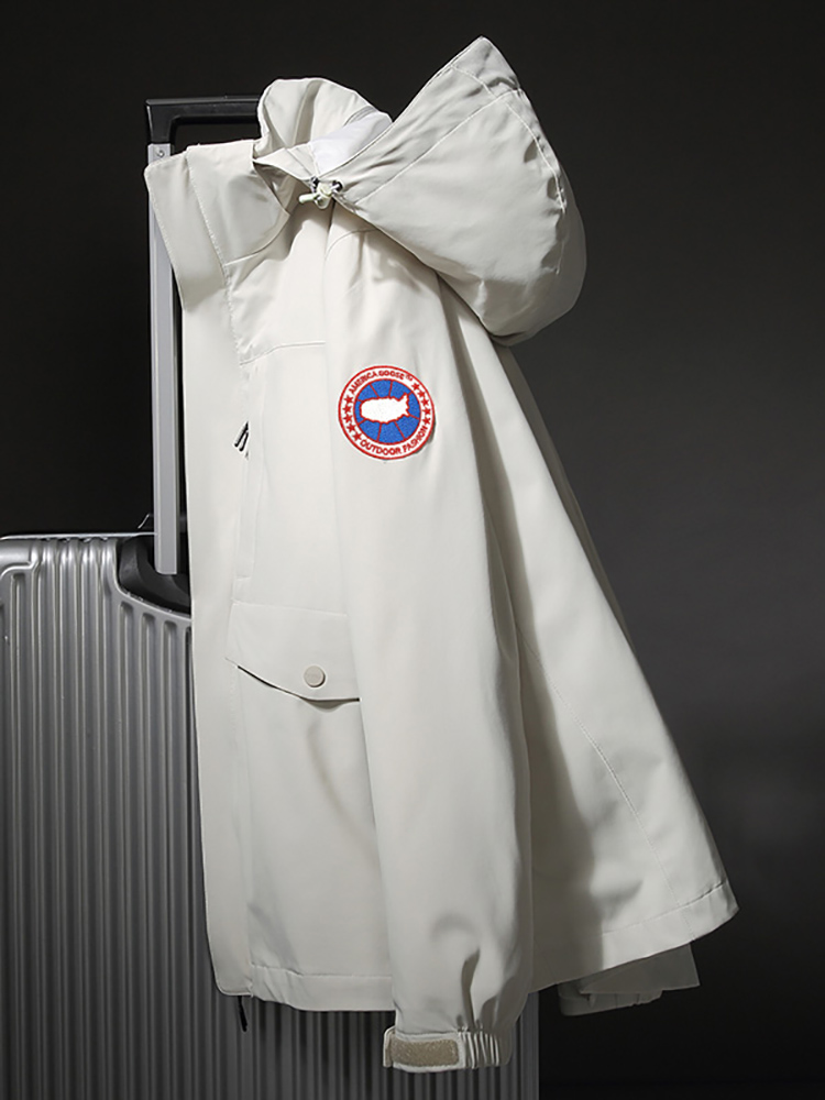 Outdoor spring and autumn stormtrooper men's and women's three-in-one removable winter thickened anti-trend brand jacket Korean mountaineering suit