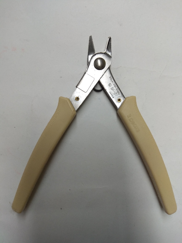 Japanese mini electronic pliers SP-23 sp-21 sp-22 cutting pliers oblique pliers electronic pliers water mouth pliers