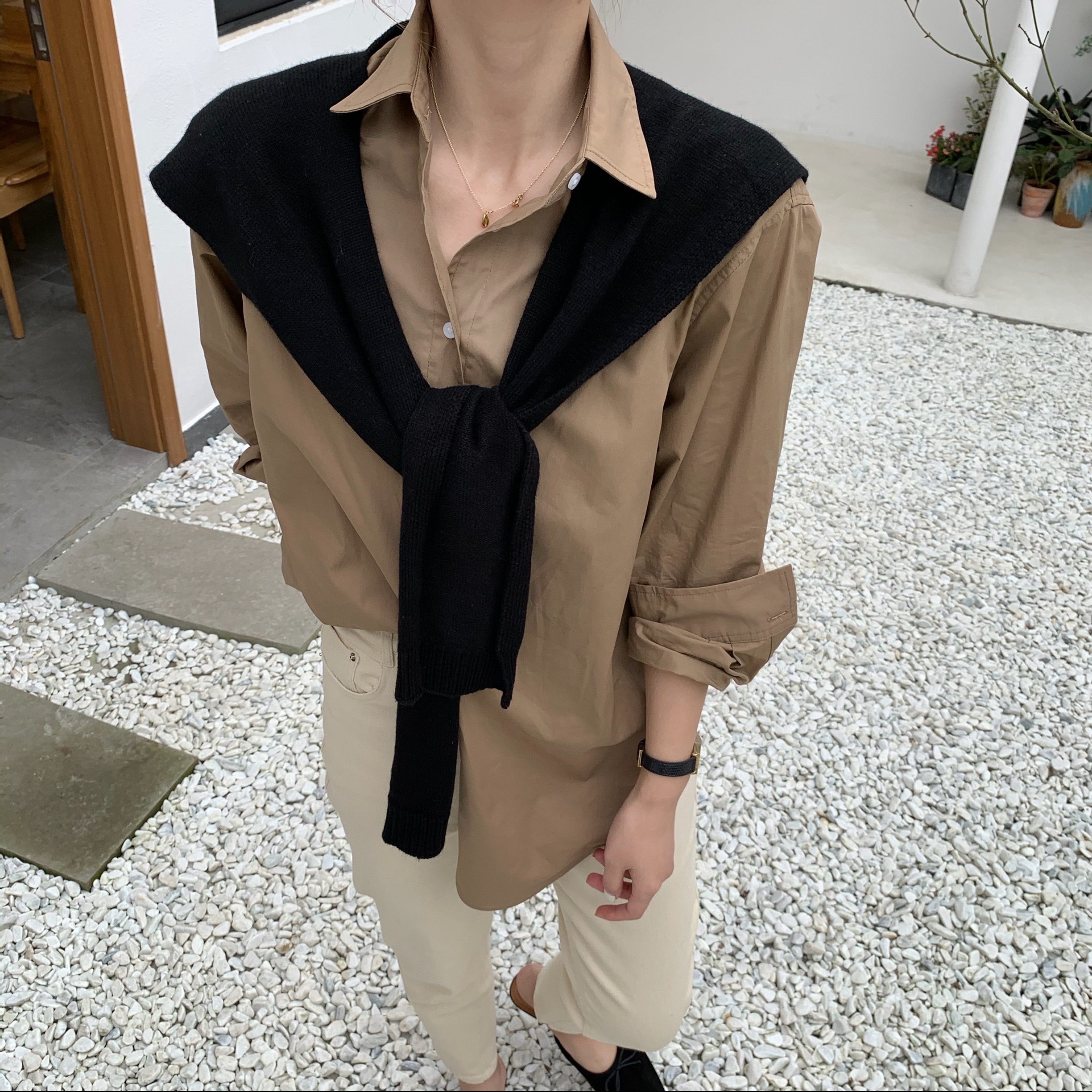 Xiaoxiaolajia produces Korean version of small vest wool four-color shoulder pad neck autumn and winter all-match handmade shawl scarf dual-use