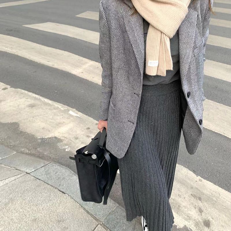 Xiaoxiao pulls out a thick lazy one-step skirt, knitted elastic waist, dark gray swaying skirt, midi skirt