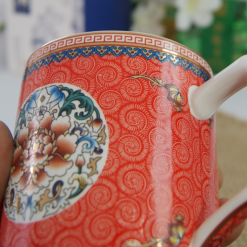 DE farce auspicious ceramic cups of jingdezhen ceramic tea cup with lid ipads porcelain enamel conference office cup mail package