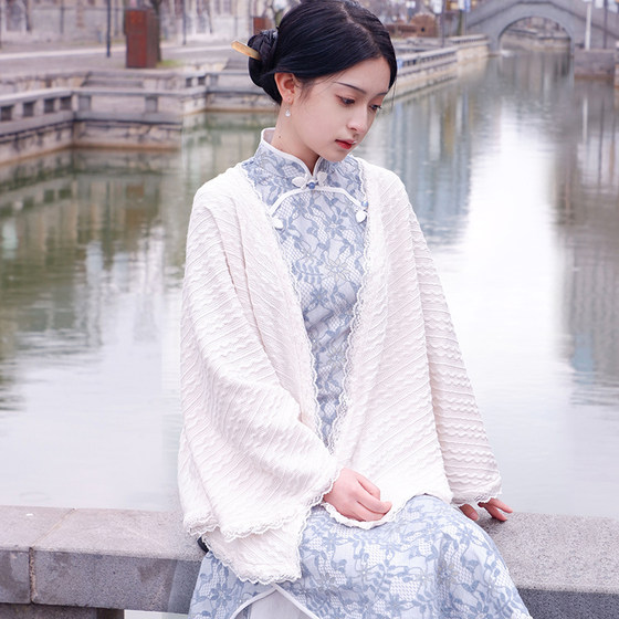 Blooming Gardenia 2024 Summer and Autumn New Lace Long Sleeve Inverted Large Sleeve Shawl Cheongsam Cardigan Dress Improved Republic of China