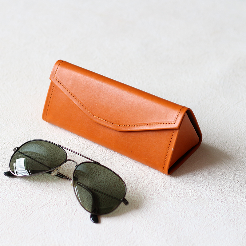 Retro Original Handmade Sunglasses Case Vegetable Tanned Cowhide Foldable Three-dimensional Glasses Protection Case Portable for Men and Women