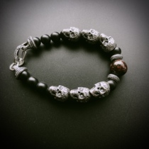 Spot American William Henry BB5DBRB Handmade Sterling Silver Skull Black Agate Jurassic Fossil Bracelet