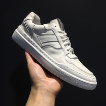 White shoes mens leather mens shoes spring 2021 new sports casual shoes fluorescent shoes Korean version of all-match trend board shoes