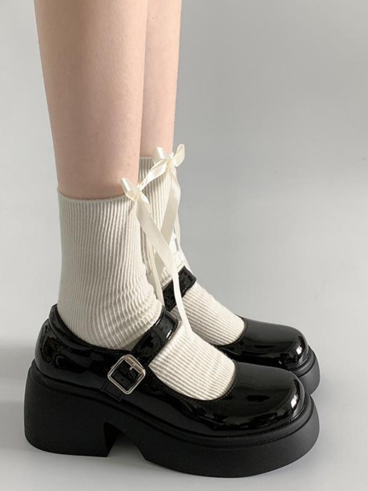 Black Versatile French-Style Thick-Soled High-Heeled Mary Jane Leather Shoes for Women, 2025 New Summer Style, Suitable for Pairing with Skirts, Shallow Single Shoes