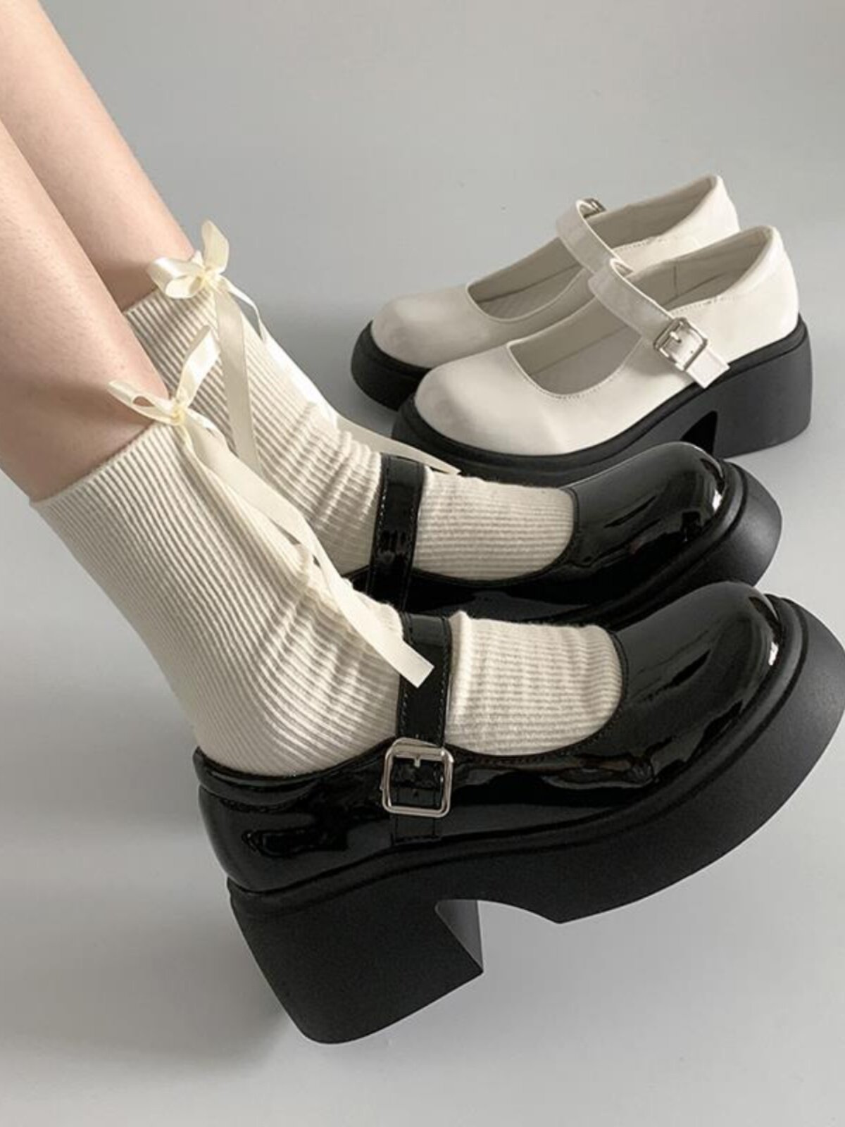 Black Versatile French-Style Thick-Soled High-Heeled Mary Jane Leather Shoes for Women, 2025 New Summer Style, Suitable for Pairing with Skirts, Shallow Single Shoes