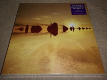 Book Kate Bush Remastered in Vinyl III black rubber suit 6LP brand new undemolished