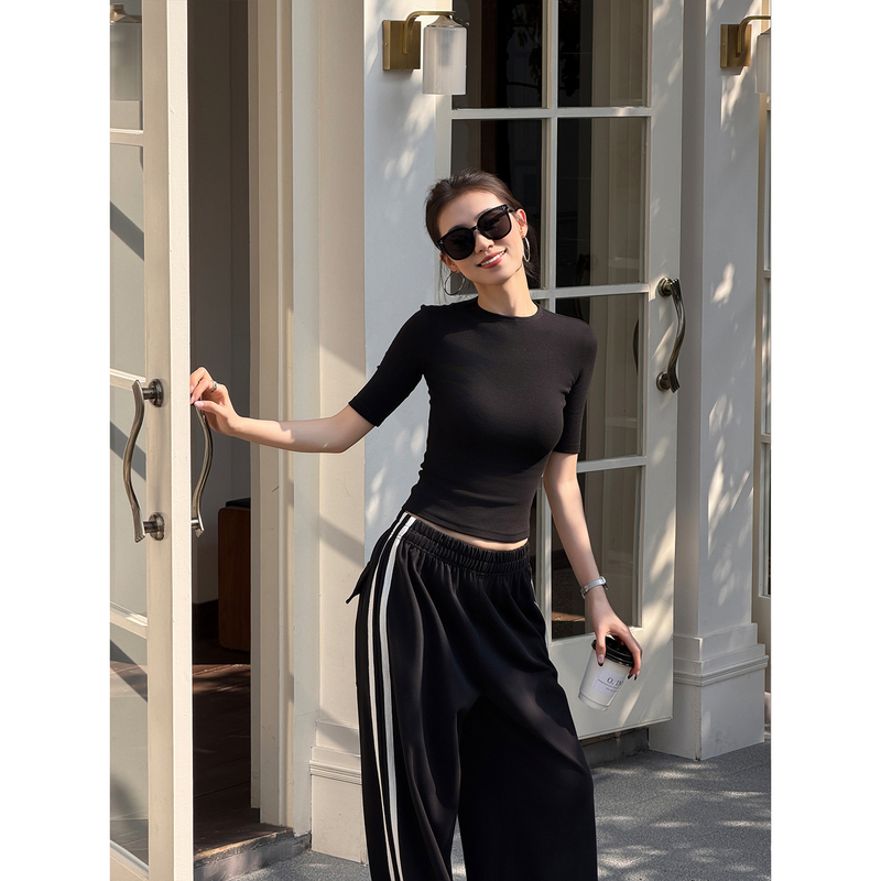 Nuomici Small Sexy Black Stretchy Slim Fit Short T-Shirt for Women, Basic Versatile Short-Sleeve Top