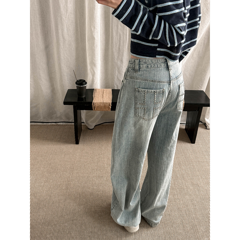 Nuomici High-Frequency Magic Pants Light Blue Distressed Washed Rivet-Decorated Mid-Low Waist Loose Jeans Scimitar Pants Nuomici High-Frequency Magic Pants Light Blue Distressed Washed Rivet-Decorated Mid-Low Waist Loose Jeans Scimitar Pants