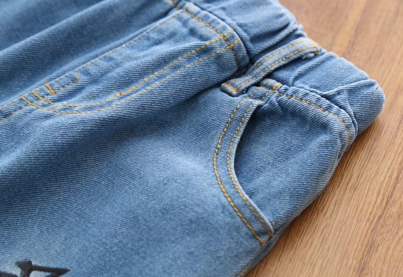 Quần jean bé gái xuân hè 2018 trẻ lớn mới Phiên bản Hàn Quốc quần áo trẻ em lỏng lẻo quần mùa thu trẻ em quần jean bé trai xuân hè