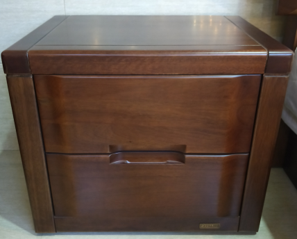 OMS02 Bedside Table(564*420*464)