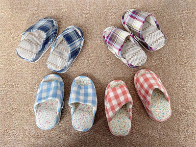 Minor Flaw Children's slippers for all four seasons, simple indoor home use, Japanese-style thick-soled, quiet, comfortable and lightweight Y1