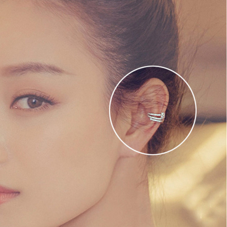 Sweet and temperamental Korean minimalist Fashion Personality Earbone Clip Trinket Earrings Without Ear Clips Women's Earrings With Little Crowding