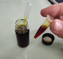 Homegrown PEDOT conductive cloth raw in situ polymerization EDOT and its firming agent