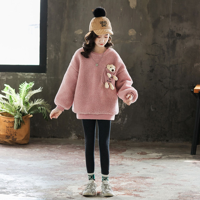 Girls fleece sweater suit 2022 new autumn and winter children's foreign style thickened clothes doll bear girl tops