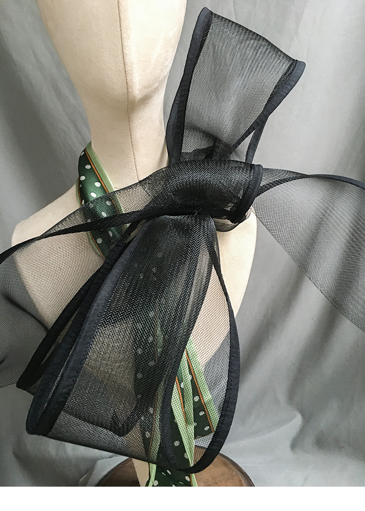 Chapeau Retro exagéré