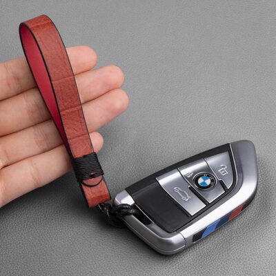 轻奢汽车钥匙扣男女复古牛皮手绳钥匙挂件高档奥迪大众钥匙链简约