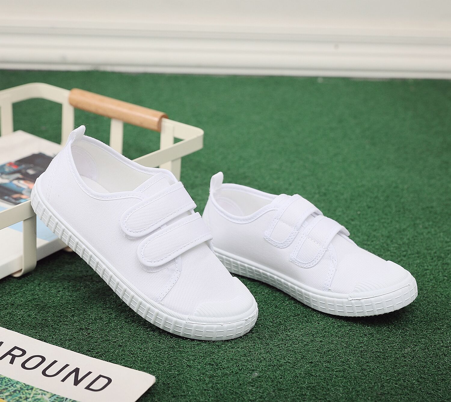 Children's white shoes for primary and middle school students' sports meeting white cloth shoes boys and girls cloth shoes student cheerleading sports meeting shoes