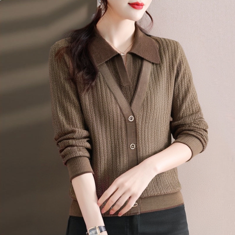 Fake Two-Piece Knitted Sweater for Women 2026 Spring and Autumn New Style Lapel Sweater Fashionable and Stylish Color-Blocked Top Base Sweater