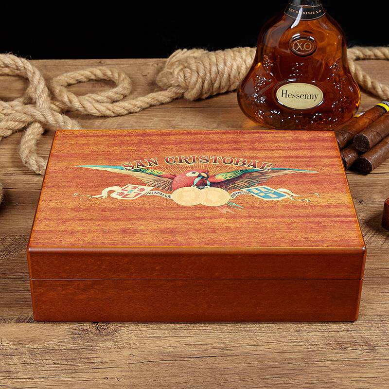 Humidor Cedar wood professional sealed humidor Exquisite hand-painted pattern portable cigar box solid wood cigarette case