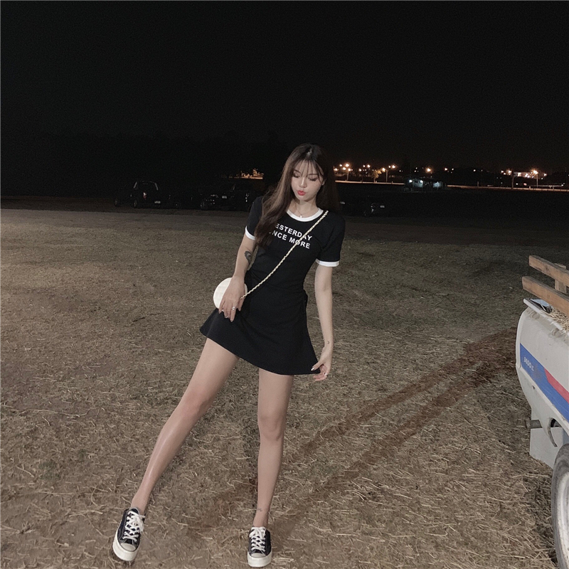 VK旗艦店 韓系休閒撞色邊抽褶彈力短袖洋裝