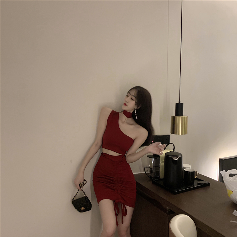 VK旗艦店 韓系斜肩露腰抽褶系包臀套裝短袖裙裝