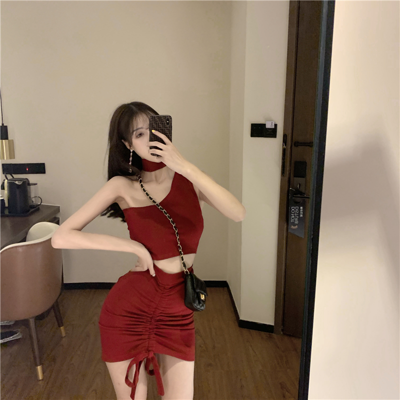 VK旗艦店 韓系斜肩露腰抽褶系包臀套裝短袖裙裝