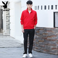 Красный мужской костюм с тремя полосками 1866 года.