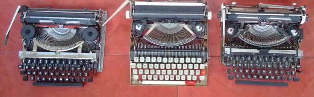 Antique typewriter retro vintage English machine genuine typewriter movement