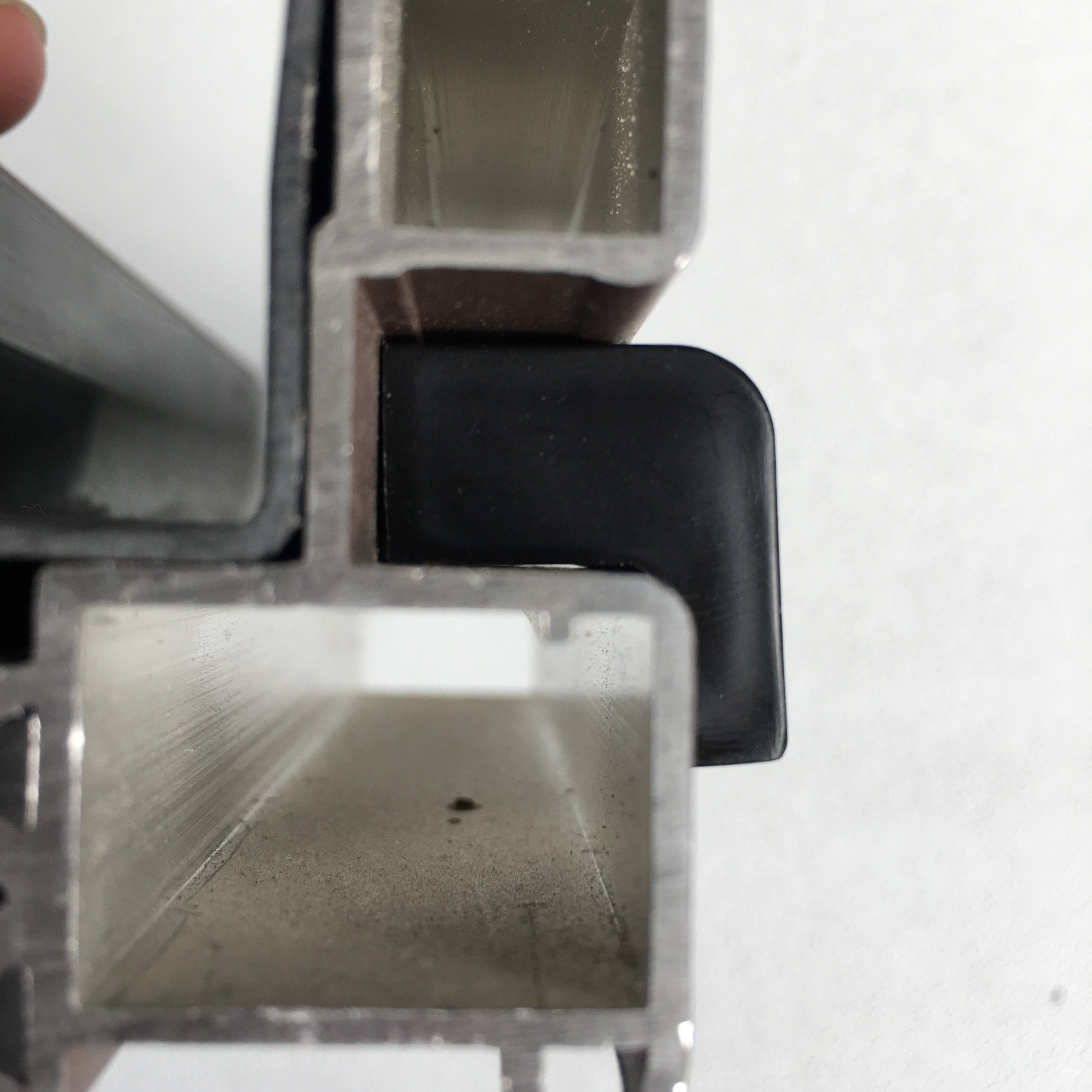 Broken bridge aluminum alloy doors and windows plastic accessories 70 sliding window special nylon drainage hole cover window insect repellent hole plug cap