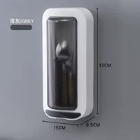 К палочках клетки-прозрачная серая