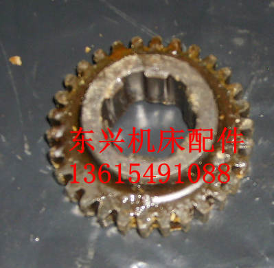 Shenyang Machine Tool CA6140A CA6150A Accessories 2039 Gear M2 25Z30 Spline 6-32x8