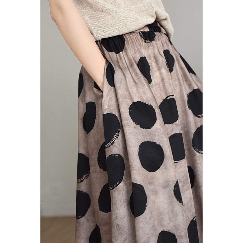 French-Style Large Polka Dots, Slimming, Versatile, Retro, Drapey, Breathable, Cupro Silk Polka Dot High-Waisted Mid-Length Skirt French-Style Large Polka Dots, Slimming, Versatile, Retro, Drapey, Breathable, Cupro Silk Polka Dot High-Waisted Mid-Length Skirt